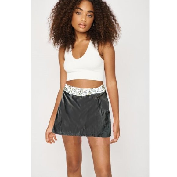 COLUMBIA ACTIVEWEAR Mix Mover Skort Sz L Dk Grey - Picture 1 of 6
